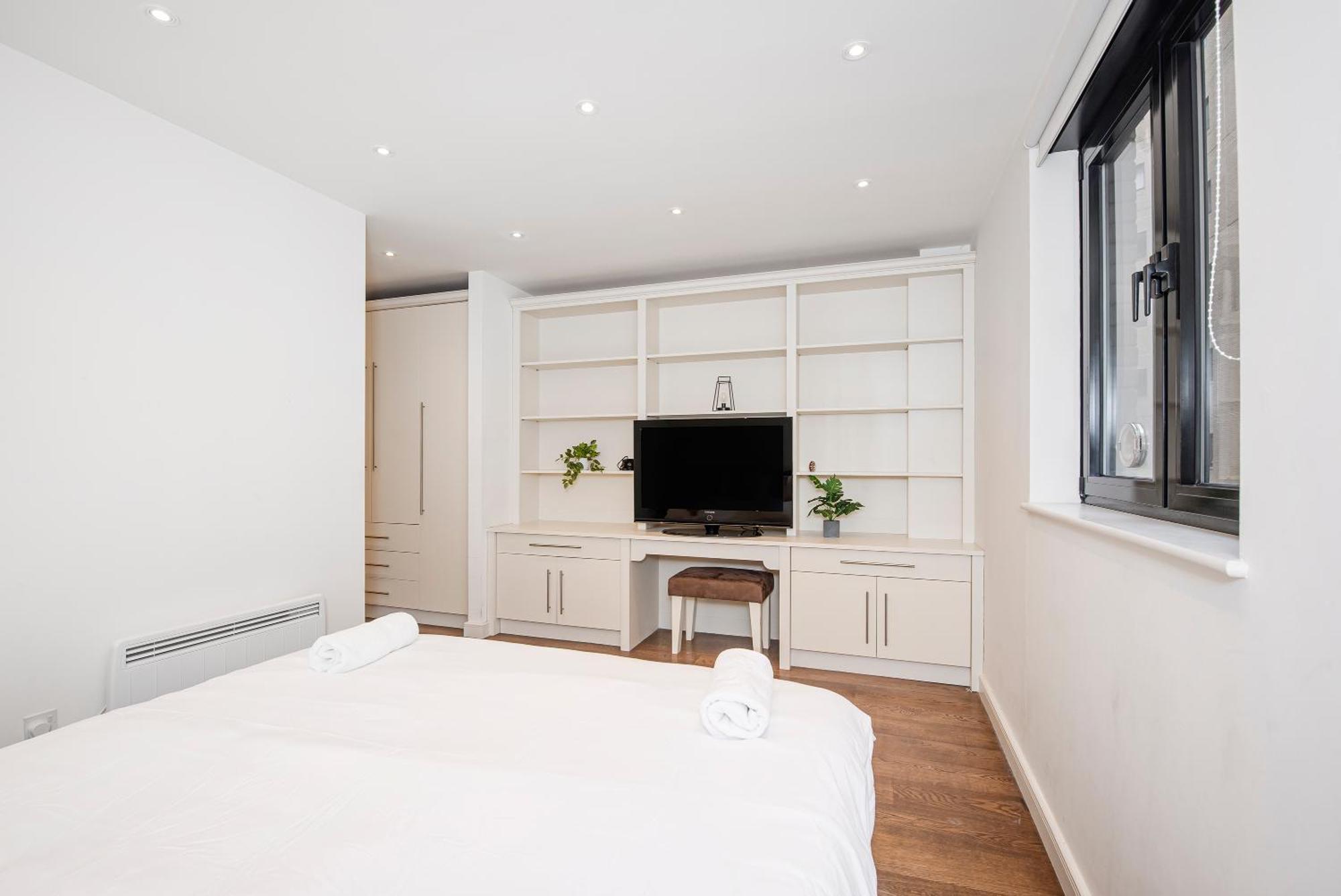 Central 2 Bed Maissonette 伦敦 外观 照片